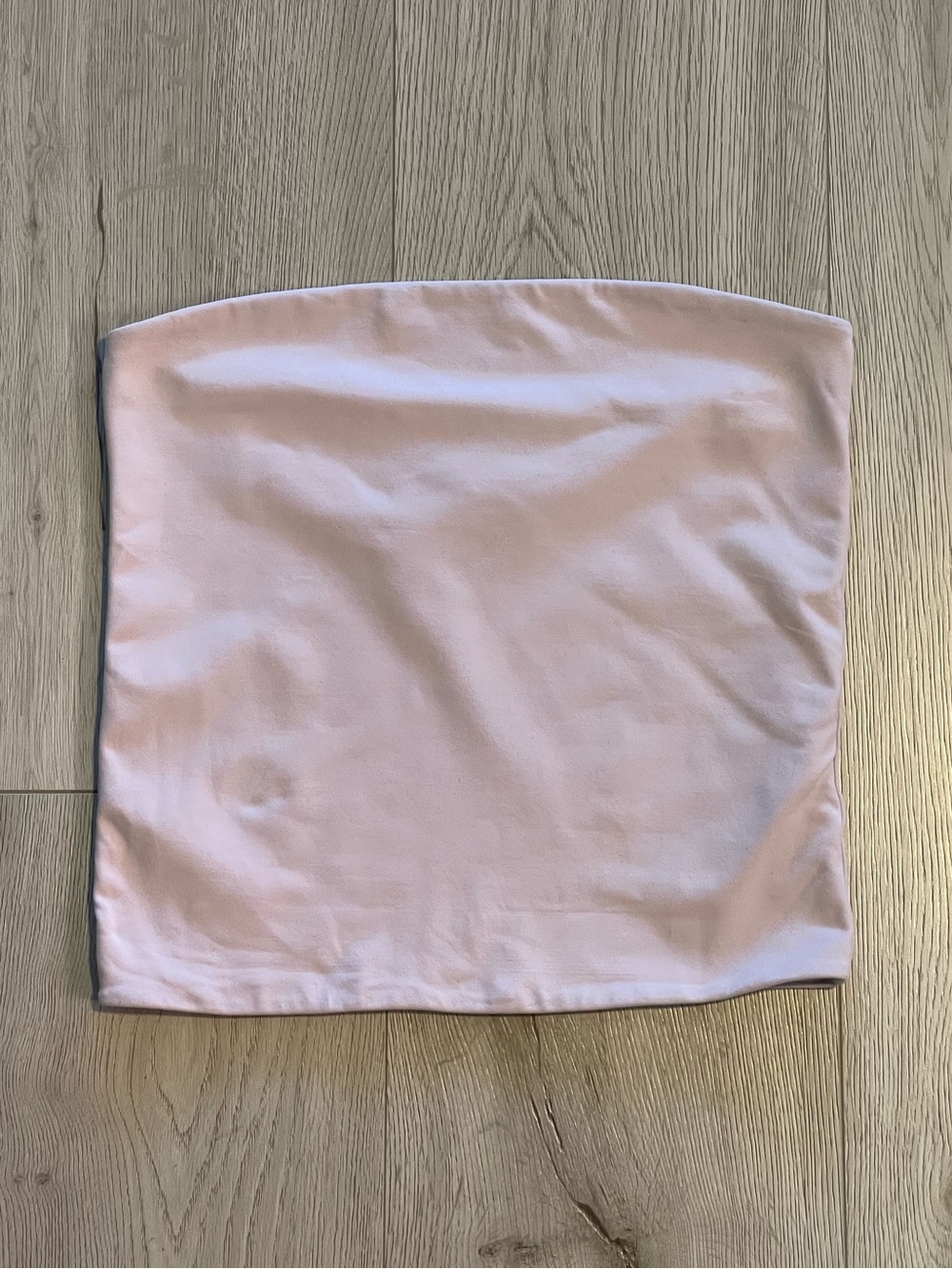 Aritzia Babaton Original Contour
Appeal Waist Tube Top- Iced Lilac Strapless Top